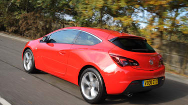 Vauxhall Astra GTC rear tracking
