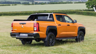 Mitsubishi L200 - rear static