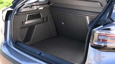 Citroen e-C4 - boot space