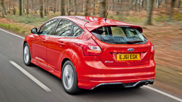 Ford Focus Zetec S 2.0 TDCi rear tracking