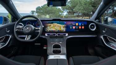 Mercedes C-Class Electric - dash