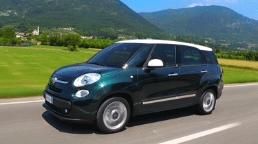 Fiat 500L MPW on the move