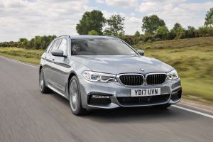 BMW 5 Series Touring - front tracking