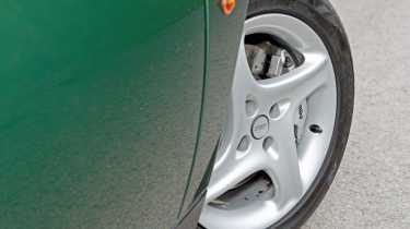 Used Fiat Coupe - wheel