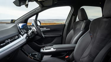 BMW 223i Active Tourer - front seats