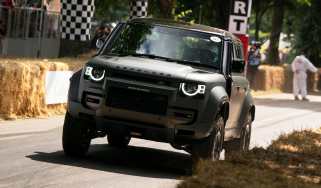 Land Rover Defender OCTA - front action