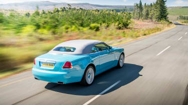 Rolls-Royce Dawn - rear tracking
