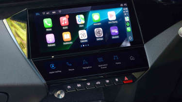 Peugeot E-308 - infotainment screen