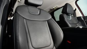 Hyundai Tucson - front seats