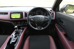 Honda HR-V Sport - dash