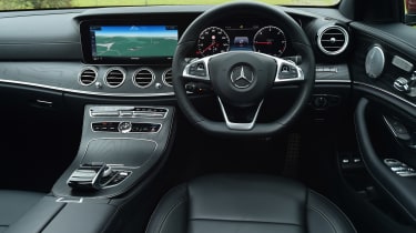 Mercedes E-Class Estate - dash