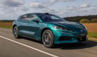 Denza Z9GT - front 3/4