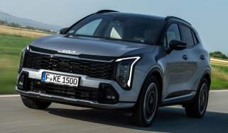 Kia Sportage - front