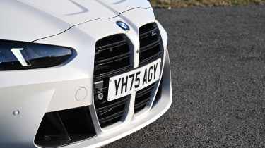 BMW M4 Competition - kidney grilles