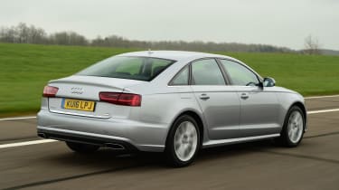 Audi A6 2016 - rear tracking
