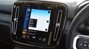 Volvo XC40 - infotainment screen