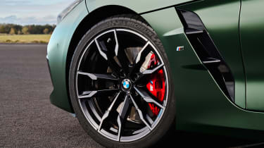 BMW Z4 manual - wheel