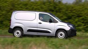 Citroen Berlingo Van - panning, driver's side