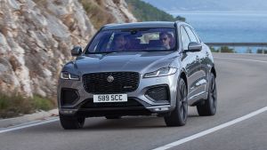 New%20Jaguar%20F-Pace%20facelift-2.jpg