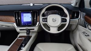 Volvo V90 used guide - interior