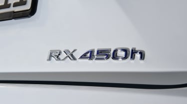 Lexus 450h F Sport - badge