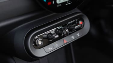 MINI Cooper Convertible - switchgear