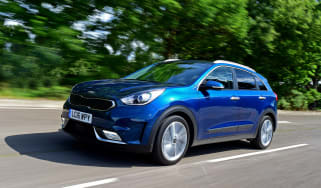 Kia Niro - front action