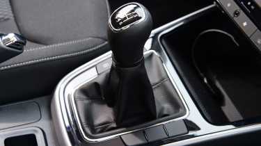 Skoda Fabia - gear stick