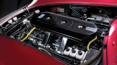 Ferrari 275 GTS/4 NART Spider - engine