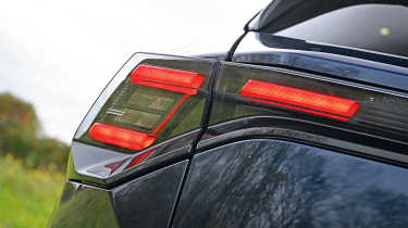 Suzuki e Vitara - tail light