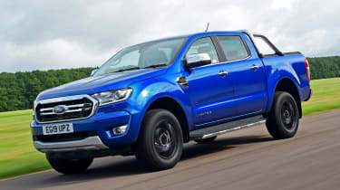 Ford Ranger - front tracking 