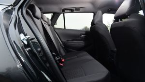 Suzuki Swace - rear seats