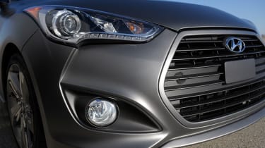 Hyundai Veloster Turbo detail