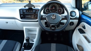 Volkswagen up! - dash