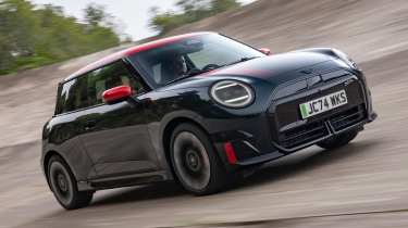 MINI John Cooper Works Electric - front action