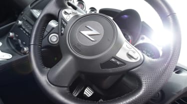 Nissan 370Z - steering wheel