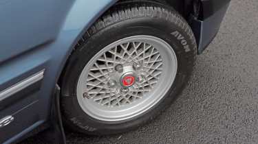 Rover SD1 (1976-1986) icon - Wheel shot
