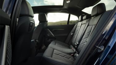 BMW i5 M50 – rear seats
