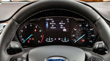 Ford Fiesta Active - dials
