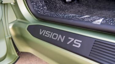 Skoda Vision 7S concept - sill