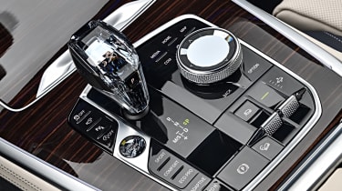 BMW X7 - gearstick