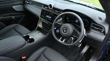 New Maserati Grecale 300 - front interior