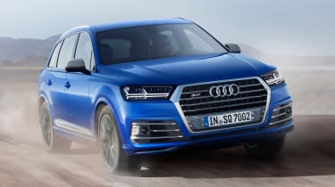 Audi SQ7 blue - front tracking off road