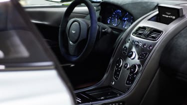 Aston Martin Vantage GT8 - interior