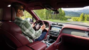 Bentley Bentayga Speed - driving