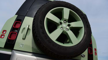 Land Rover Defender - spare wheel
