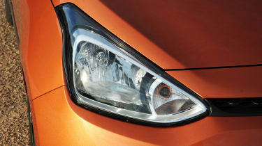 Hyundai i10 headlight