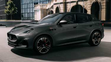 Maserati Grecale Folgore - grey front angled