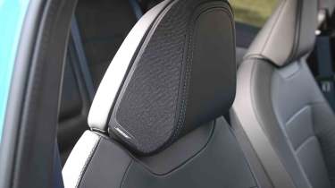 Nissan Leaf - headrest