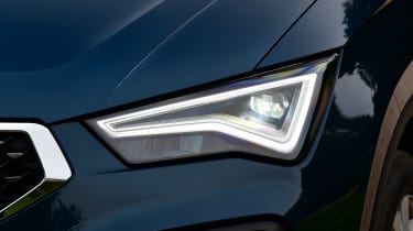 SEAT Ateca - front light